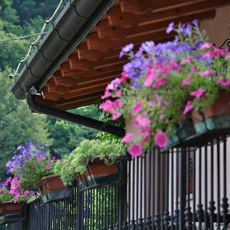 Albergo Trattoria Dazze Marcheno 外观 照片